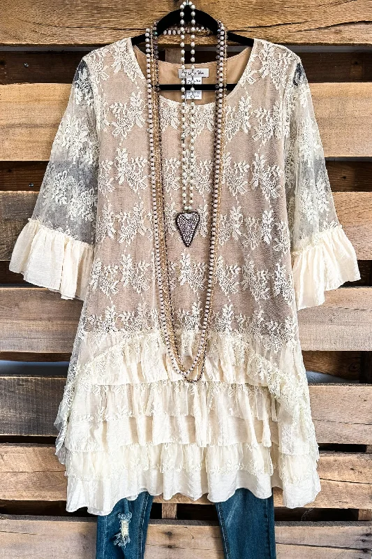 Pretty As a Picture Tunic - Beige