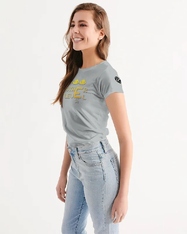 FLYING GREY Women's Tee