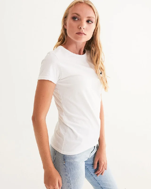 THE WHITE  BULL Women's Graphic Tee