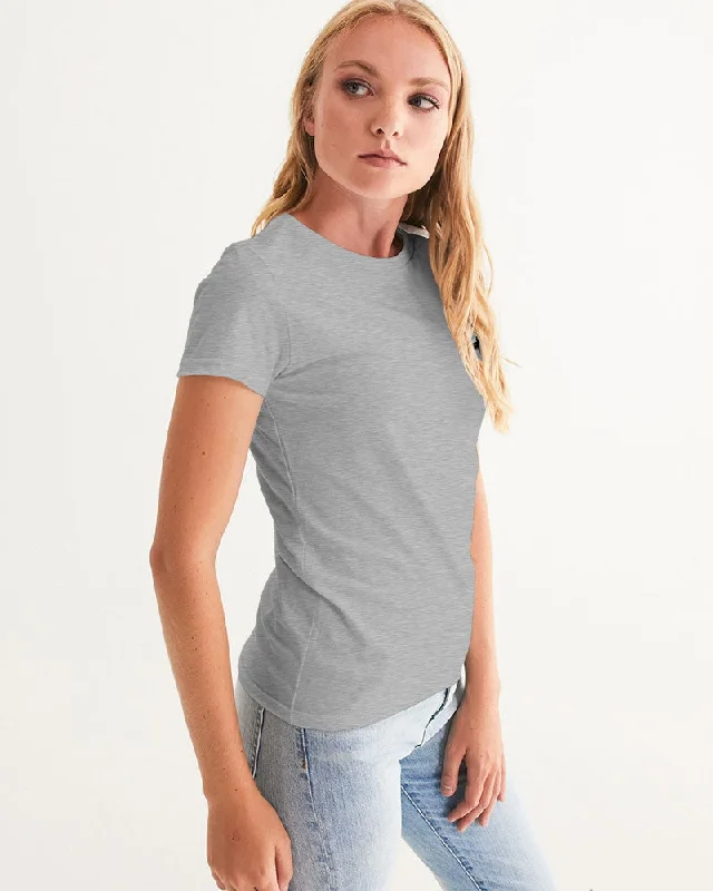 THE WHITE  BULL Women's Graphic Tee