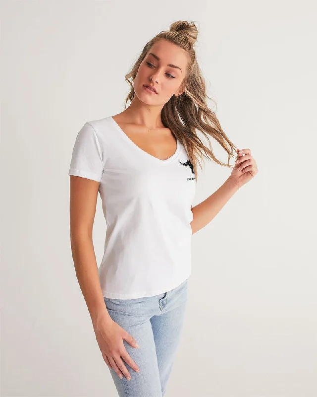 THE WHITE  BULL Women's V-Neck Tee